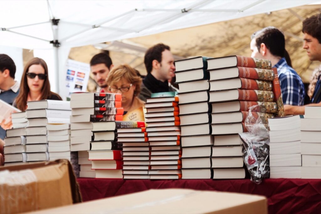 Image: 3 hacks to sell more copies of your book
